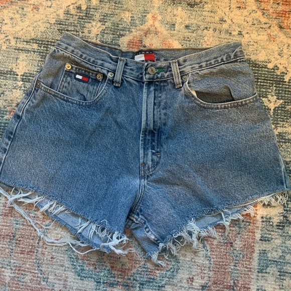 Vintage Tommy Hilfiger Jean Shorts - Picture 4 of 4
